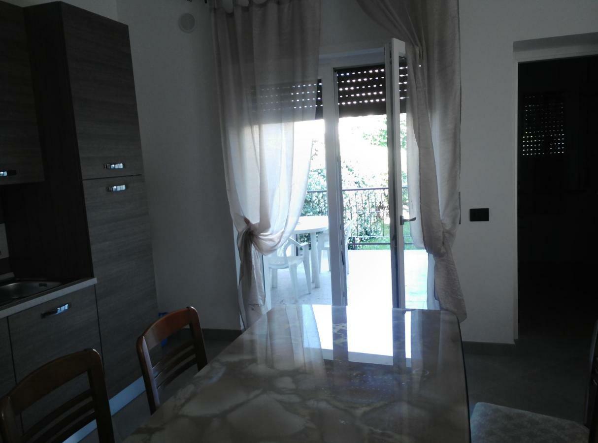 Affittacamere Di Paola Lugagnano Exterior photo